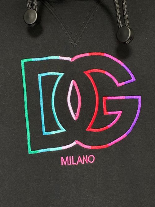 DOLCE & GABBANA（ドルチェ＆ガッバーナ）DOLCE & GABBANA (ドルチェ＆ガッバーナ) ロゴパーカー ブラック サイズ:46の古着・服飾アイテム