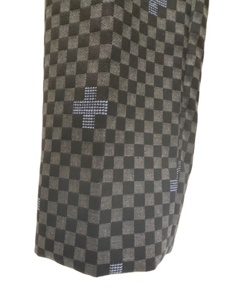 LOUIS VUITTON（ルイ ヴィトン）LOUIS VUITTON (ルイ ヴィトン) 総柄トラウザーパンツ グレー×ブラック サイズ:40の古着・服飾アイテム