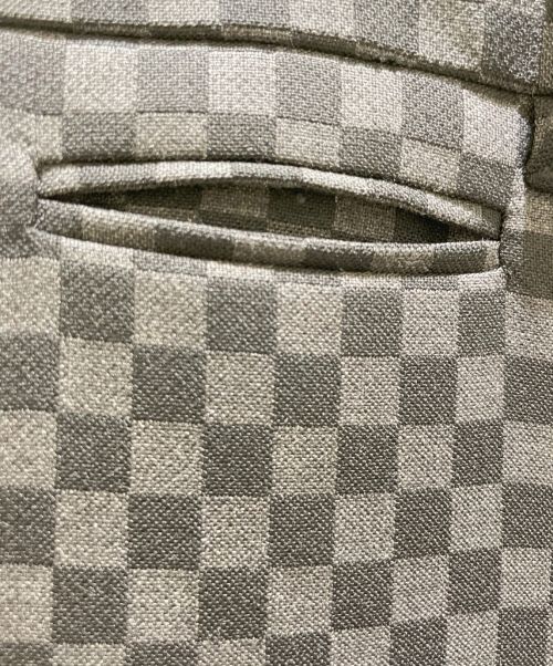 LOUIS VUITTON（ルイ ヴィトン）LOUIS VUITTON (ルイ ヴィトン) 総柄トラウザーパンツ グレー×ブラック サイズ:40の古着・服飾アイテム
