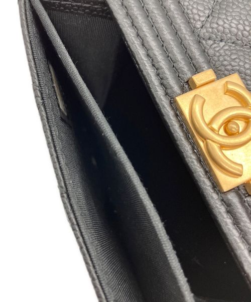 CHANEL（シャネル）CHANEL (シャネル) チェーンショルダーウォレット ブラック×ゴールドの古着・服飾アイテム