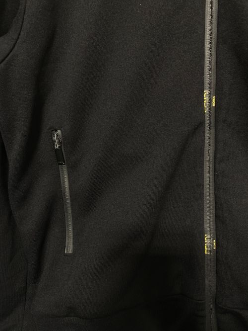FENDI（フェンディ）FENDI (フェンディ) 止水ジップロゴフーディー ブラック サイズ:Lの古着・服飾アイテム