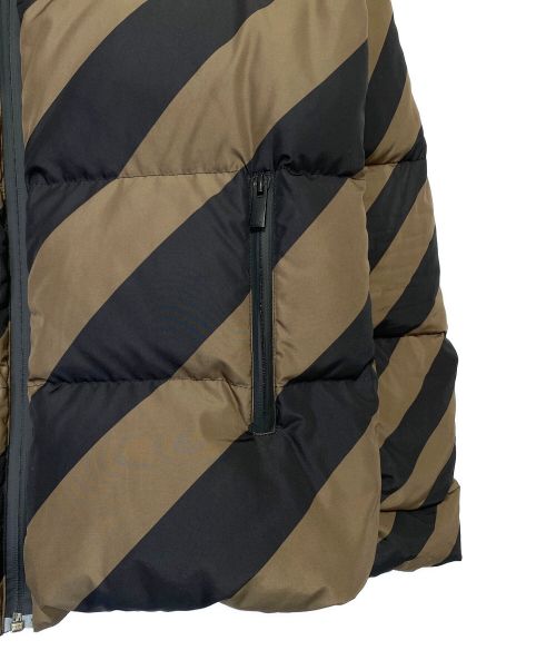 FENDI（フェンディ）FENDI (フェンディ) リバーシブルダウンジャケット ブラウン×ベージュ サイズ:44の古着・服飾アイテム