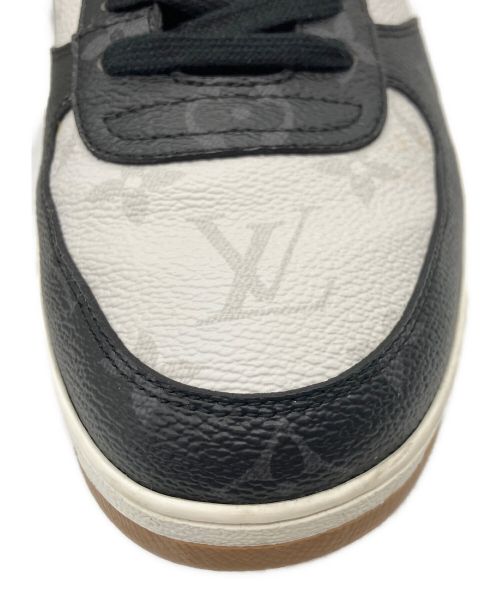 LOUIS VUITTON（ルイ ヴィトン）LOUIS VUITTON (ルイ ヴィトン) リヴォリ・ライン スニーカー ホワイト×ブラウン サイズ:6　1/2の古着・服飾アイテム