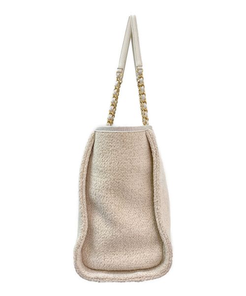 CHANEL（シャネル）CHANEL (シャネル) ドーヴィルチェーンバッグ アイボリー サイズ:MMの古着・服飾アイテム