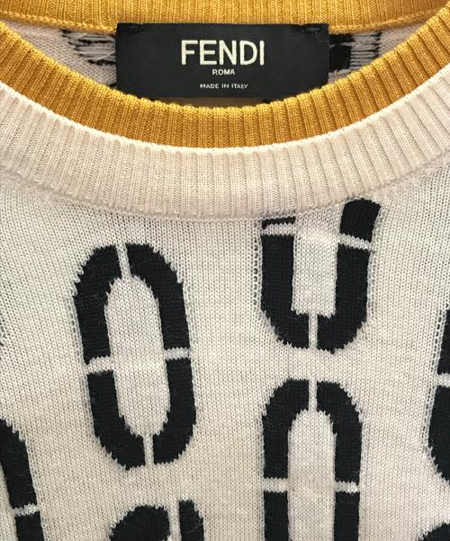 FENDI（フェンディ）FENDI (フェンディ) 総柄クルーニット アイボリー サイズ:SIZE 46の古着・服飾アイテム