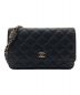 CHANEL（シャネル）の古着「キャビアスキン ショルダーバッグ」｜ブラック