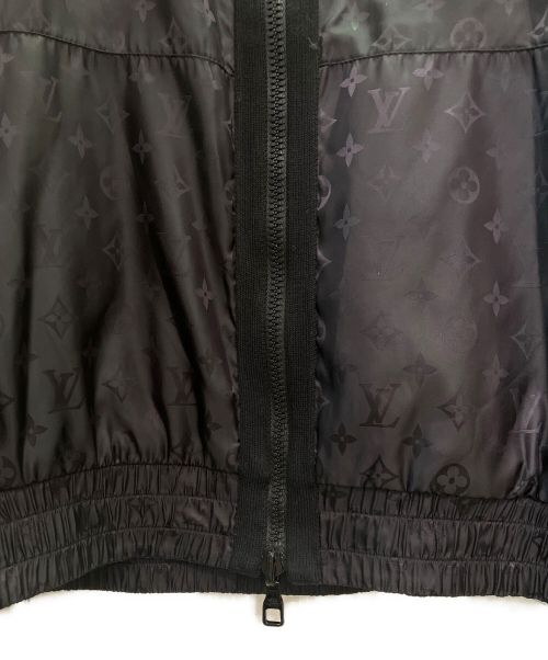 LOUIS VUITTON（ルイ ヴィトン）LOUIS VUITTON (ルイ ヴィトン) リバーシブルモノグラムナイロンブルゾン ブラック サイズ:Mの古着・服飾アイテム