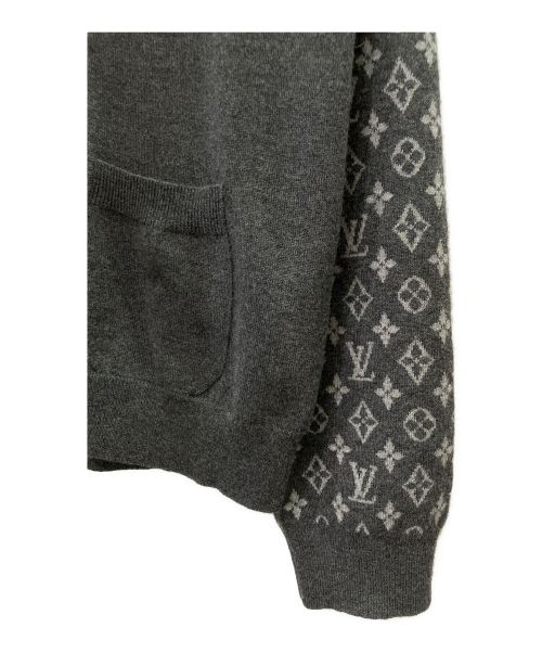 LOUIS VUITTON（ルイ ヴィトン）LOUIS VUITTON (ルイ ヴィトン) カシミヤ混袖モノグラムカーディガン ライトグレー サイズ:Mの古着・服飾アイテム