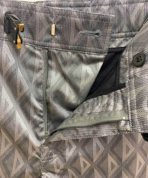Christian Dior（クリスチャン ディオール）Christian Dior (クリスチャン ディオール) ナイロンメタリックハーフパンツ シルバー サイズ:44の古着・服飾アイテム