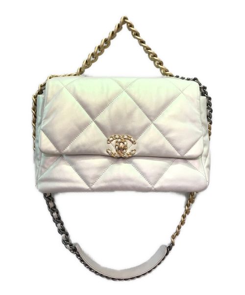 CHANEL（シャネル）CHANEL (シャネル) ラムスキン19ショルダーバッグ シャイニーパールホワイトの古着・服飾アイテム