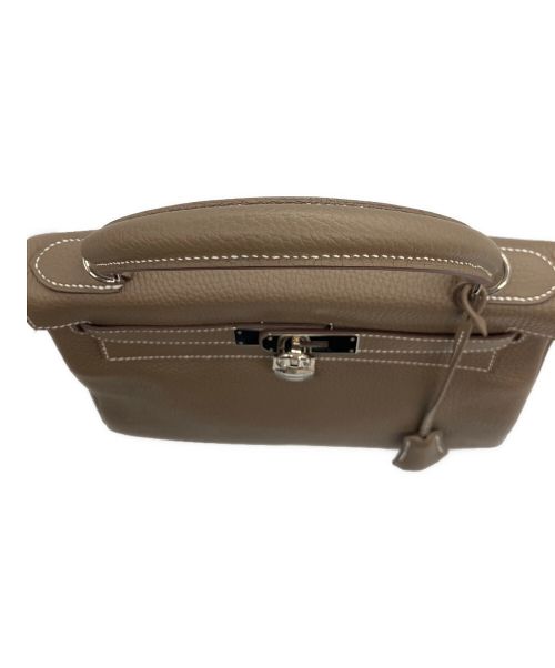 HERMES（エルメス）HERMES (エルメス) ケリー 28 内縫い/シルバー金具/エトゥープ/トゴ/Y刻印 エトゥープ サイズ:28の古着・服飾アイテム