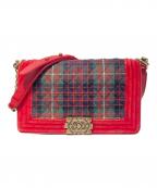 CHANELシャネル）の古着「BOY CHANEL（ボーイシャネル）ショルダーバッグ25」｜レッド×グリーン