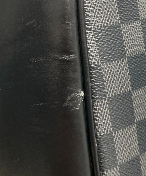 LOUIS VUITTON（ルイ ヴィトン）LOUIS VUITTON (ルイ ヴィトン) グラフィット ジョッシュ グレーの古着・服飾アイテム