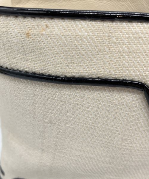 CHANEL（シャネル）CHANEL (シャネル) パール付ハイカットスニーカー ホワイト×ブラック サイズ:36の古着・服飾アイテム