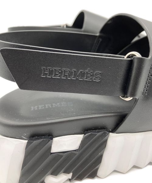 HERMES（エルメス）HERMES (エルメス) エレクトリック サンダル ブラック×ホワイト サイズ:42の古着・服飾アイテム