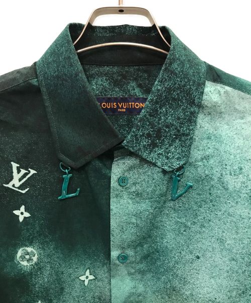 LOUIS VUITTON（ルイ ヴィトン）LOUIS VUITTON (ルイ ヴィトン) ロングスリーブモノグラムグラフィック グリーン サイズ:Mの古着・服飾アイテム