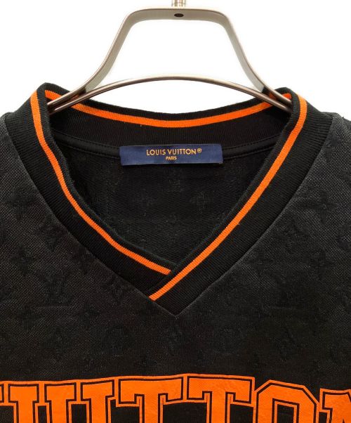 LOUIS VUITTON（ルイ ヴィトン）LOUIS VUITTON (ルイ ヴィトン) モノグラムスポーティVネックTシャツ ブラック×オレンジ サイズ:Sの古着・服飾アイテム