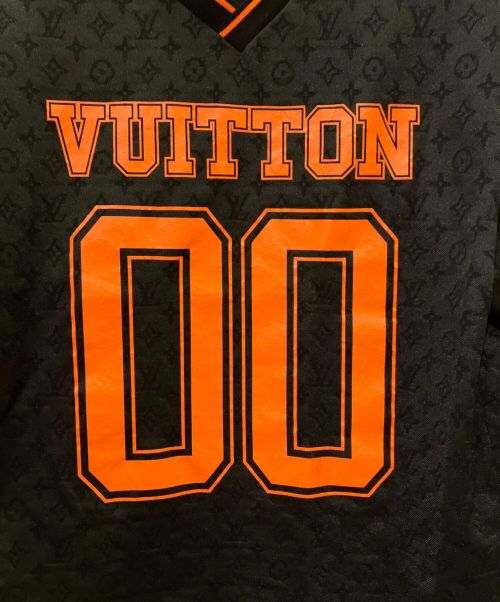 LOUIS VUITTON（ルイ ヴィトン）LOUIS VUITTON (ルイ ヴィトン) モノグラムスポーティVネックTシャツ ブラック×オレンジ サイズ:Sの古着・服飾アイテム
