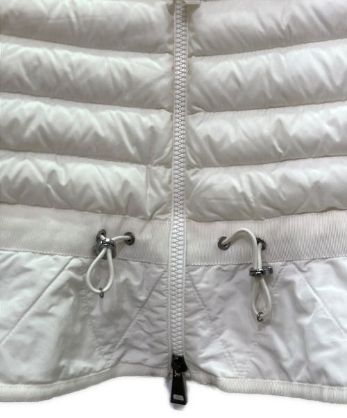 MONCLER（モンクレール）MONCLER (モンクレール) MAGLIONE TRICOT CARDIGAN/ダウンジャケット ホワイト サイズ:XSの古着・服飾アイテム
