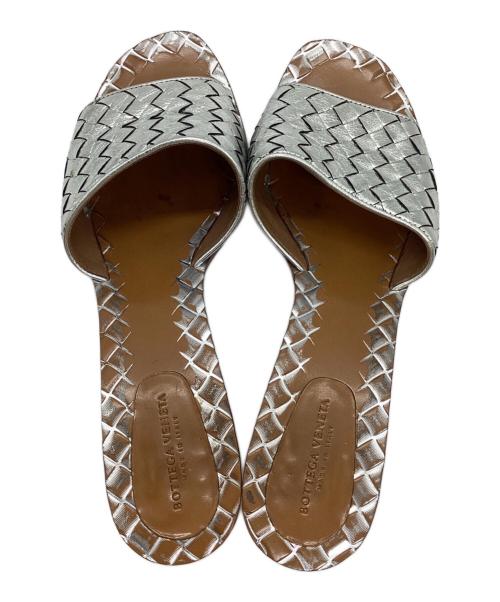 BOTTEGA VENETA（ボッテガベネタ）BOTTEGA VENETA (ボッテガベネタ) イントレレザーミュール シルバー サイズ:38の古着・服飾アイテム