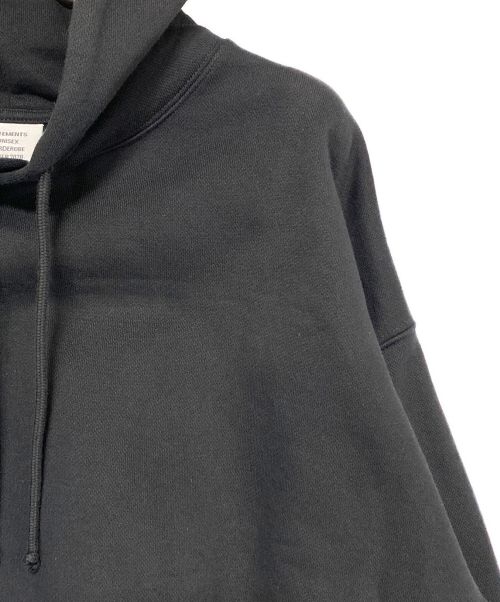 VETMEMES（ヴェトモン）VETMEMES (ヴェトモン) ATELIER PATCH HOODIE ブラック サイズ:Sの古着・服飾アイテム