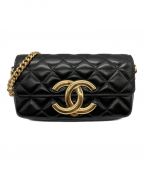 CHANELシャネル）の古着「チェーンショルダーバッグ」｜ブラック