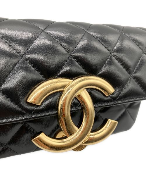CHANEL（シャネル）CHANEL (シャネル) チェーンショルダーバッグ ブラックの古着・服飾アイテム