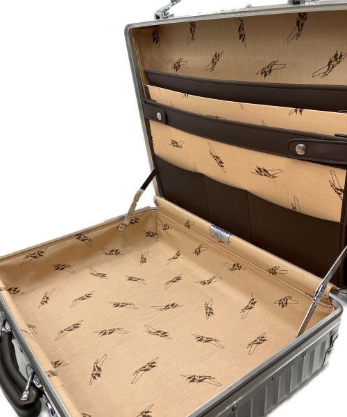 RIMOWA（リモワ）RIMOWA (リモワ) メタルアタッシュケース シルバーの古着・服飾アイテム
