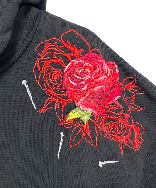 DOLCE & GABBANA（ドルチェ＆ガッバーナ）DOLCE & GABBANA (ドルチェ＆ガッバーナ) 呪術廻戦 (ジュジュツカイセン) プルオーバーパーカー ブラック×レッド サイズ:46 未使用品の古着・服飾アイテム