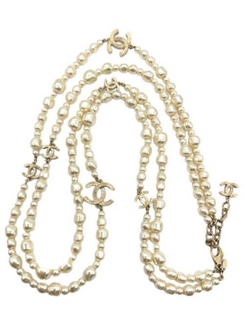 CHANEL（シャネル）CHANEL (シャネル) ココマークロングパールネックレスの古着・服飾アイテム