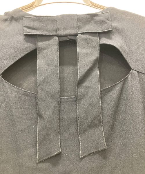 RED VALENTINO（レッドヴァレンティノ）RED VALENTINO (レッドヴァレンティノ) クレープアンバースサテン ドレス リボン ブラック サイズ:38の古着・服飾アイテム