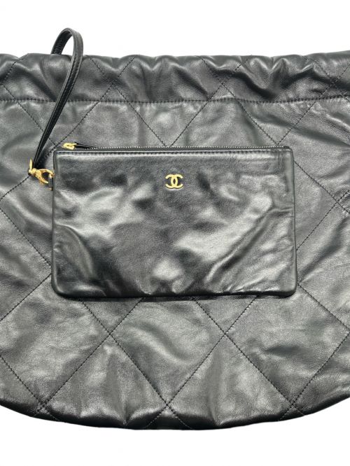 CHANEL（シャネル）CHANEL (シャネル) シャネル 22 ブラック×ゴールドの古着・服飾アイテム