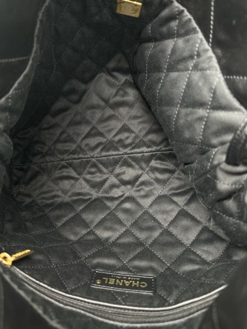 CHANEL（シャネル）CHANEL (シャネル) シャネル 22 ブラック×ゴールドの古着・服飾アイテム