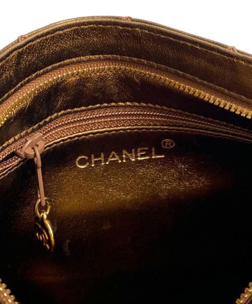 CHANEL（シャネル）CHANEL (シャネル) マトラッセチェーンショルダーバッグ ブラウンの古着・服飾アイテム
