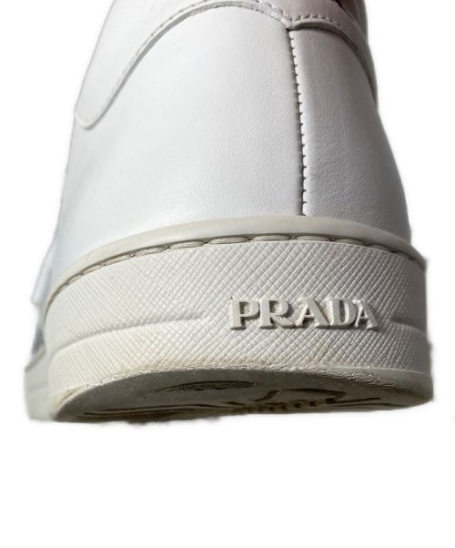 PRADA（プラダ）PRADA (プラダ) レザースニーカー ホワイト サイズ:8の古着・服飾アイテム