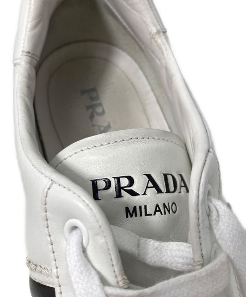 PRADA（プラダ）PRADA (プラダ) レザースニーカー ホワイト サイズ:8の古着・服飾アイテム