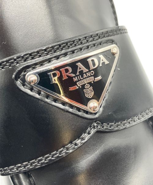PRADA（プラダ）PRADA (プラダ) ロゴプレートローファー ブラック サイズ:38の古着・服飾アイテム