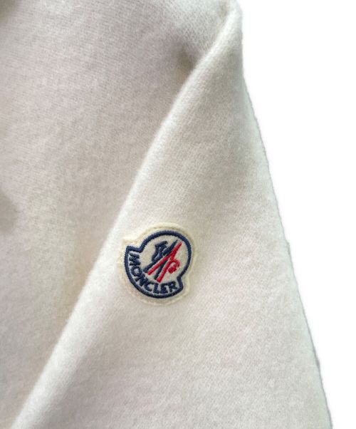 MONCLER（モンクレール）MONCLER (モンクレール) ダウン切替ポンチョケープ ホワイト サイズ:FREEの古着・服飾アイテム