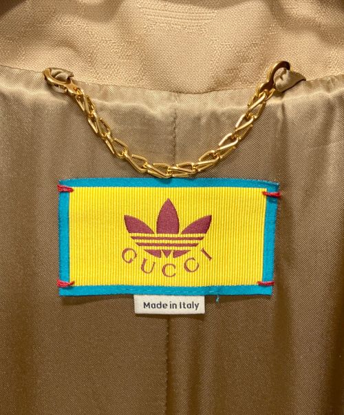 GUCCI（グッチ）GUCCI (グッチ) adidas Originals (アディダスオリジナル) ベルト付き ダブルブレスト コート ベージュ×グリーン サイズ:46の古着・服飾アイテム
