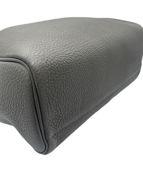 HERMES（エルメス）HERMES (エルメス) アッカド GM/シルバー金具/トゴ/ヴェール ドゥ グリ/カーキ/グリーン系/U刻印 カーキ サイズ:GMの古着・服飾アイテム