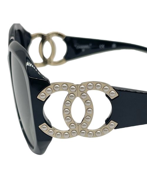 CHANEL（シャネル）CHANEL (シャネル) ココマークテンプルサングラス ブラックの古着・服飾アイテム
