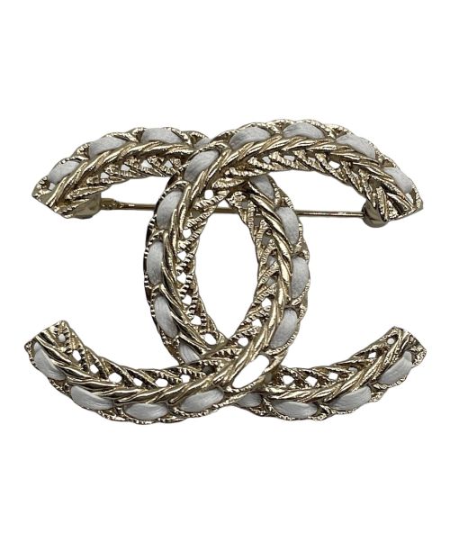 CHANEL（シャネル）CHANEL (シャネル) ココマークブローチ ホワイト×シャンパンゴールドの古着・服飾アイテム