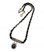 CHANELシャネル）の古着「プレート付チェーンベルト」｜ブラック×シャンパンゴールド