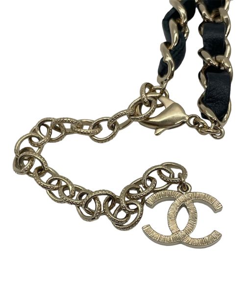 CHANEL（シャネル）CHANEL (シャネル) プレート付チェーンベルト ブラック×シャンパンゴールドの古着・服飾アイテム