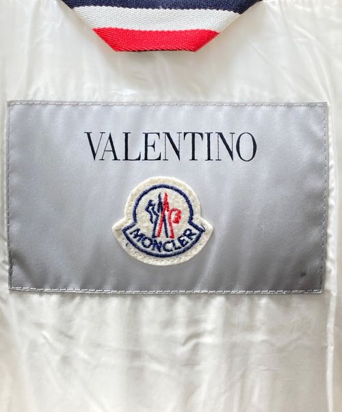 MONCLER（モンクレール）MONCLER (モンクレール) VALENTINO (ヴァレンティノ) ダウンジャケット ホワイト×ブラック サイズ:1の古着・服飾アイテム