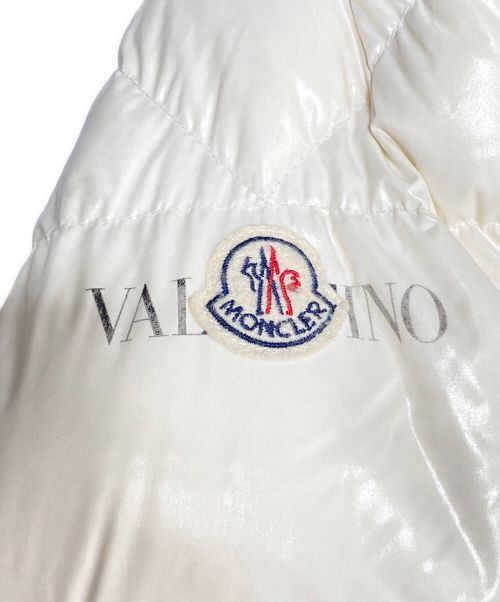 MONCLER（モンクレール）MONCLER (モンクレール) VALENTINO (ヴァレンティノ) ダウンジャケット ホワイト×ブラック サイズ:1の古着・服飾アイテム