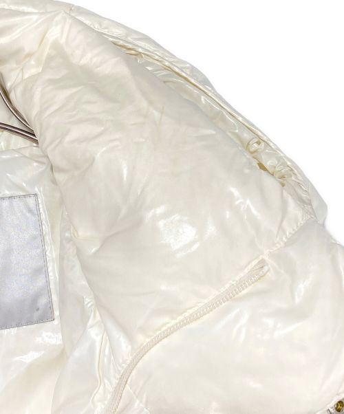 MONCLER（モンクレール）MONCLER (モンクレール) VALENTINO (ヴァレンティノ) ダウンジャケット ホワイト×ブラック サイズ:1の古着・服飾アイテム
