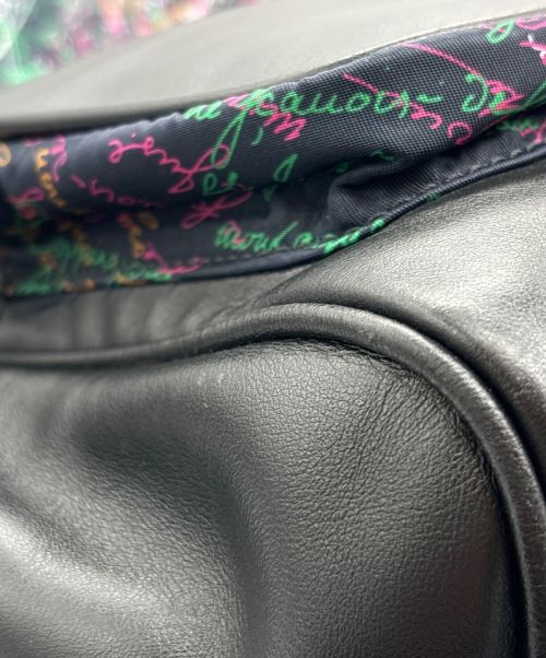 Berluti（ベルルッティ）Berluti (ベルルッティ) タイムオフ マルチカラー スクリット バックパック ブラック×ネイビー サイズ:-の古着・服飾アイテム