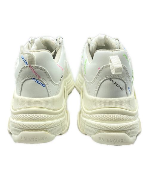 BALENCIAGA（バレンシアガ）BALENCIAGA (バレンシアガ) TRIPLE S ホワイト サイズ:42の古着・服飾アイテム