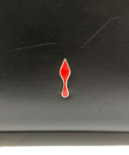 Christian Louboutin（クリスチャン・ルブタン）Christian Louboutin (クリスチャン・ルブタン) スタッズショルダーバッグ ブラック×レッド サイズ:-の古着・服飾アイテム